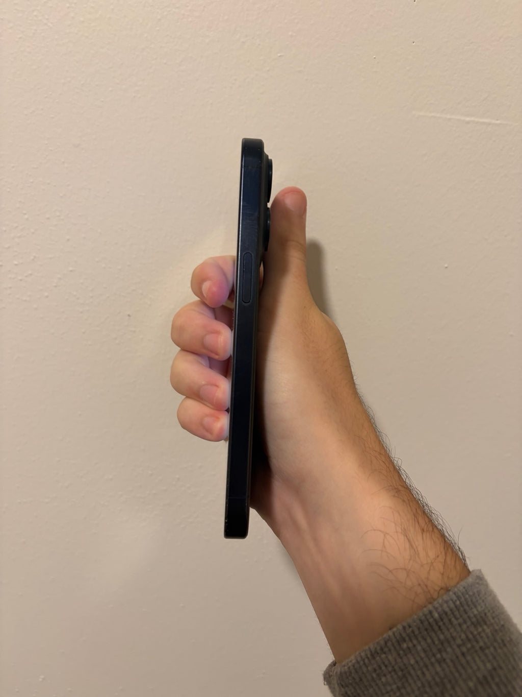 iPhone 15 Pro right side condition