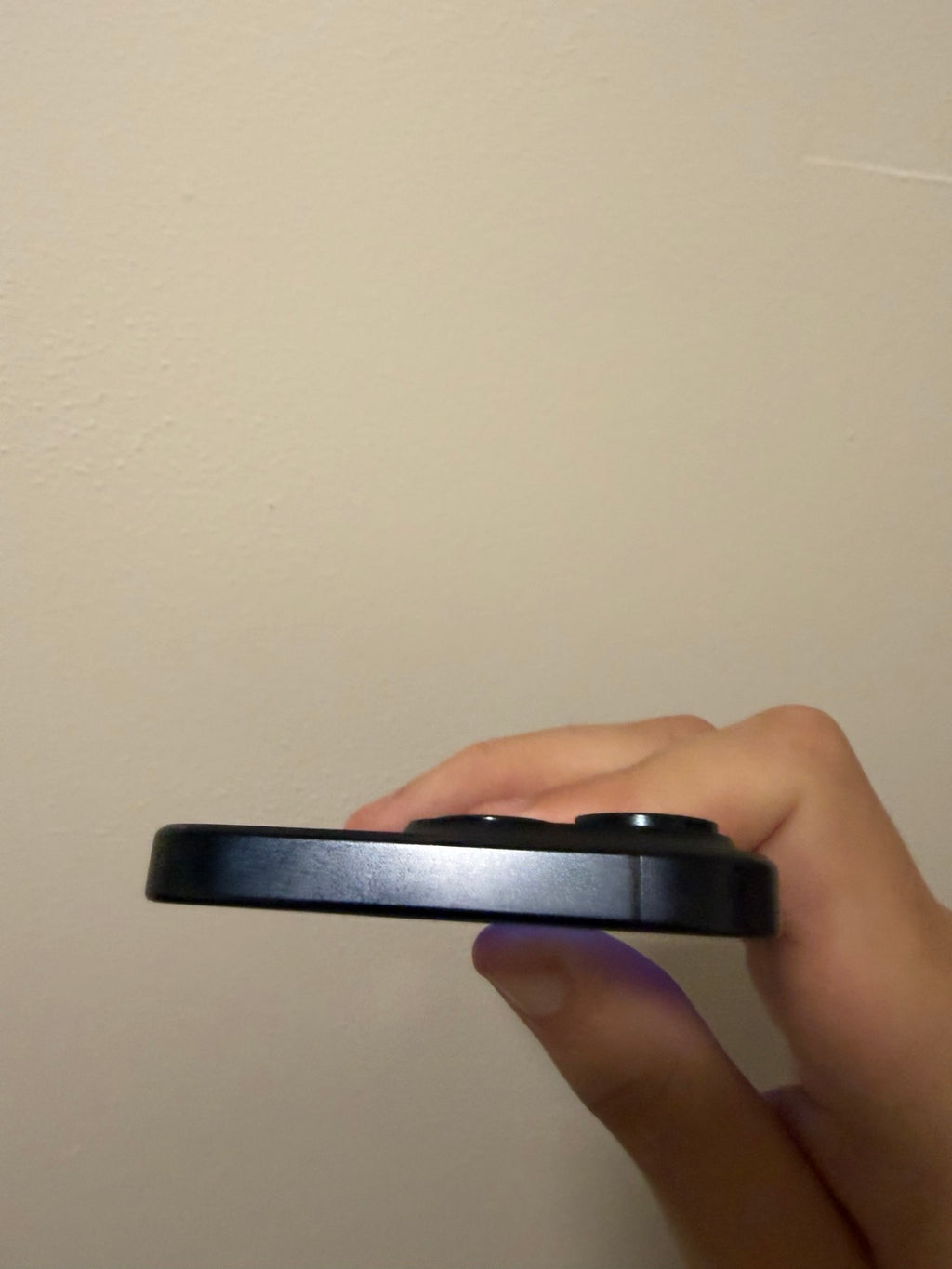 iPhone 15 Pro top edge condition